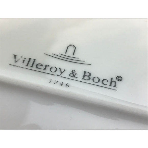 Villeroy & Boch #1748 Santa, Sleigh & Reindeer Scalloped Plate 13 x 8 Excellent - Picture 4 of 5